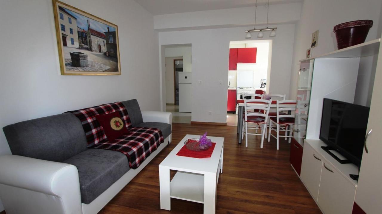 Apartments Tomislav มาลินสกา ภายนอก รูปภาพ